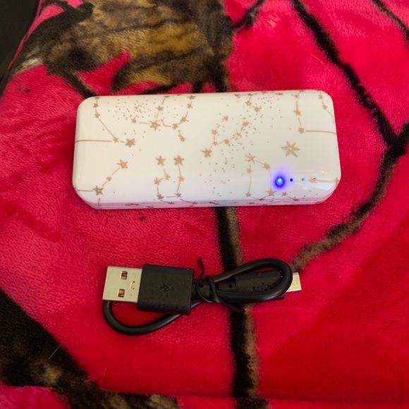 Heyday Portabke Charger - Picture 4 of 4